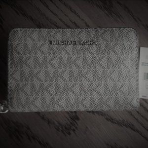 *Price Drop* Michael Kors  Camel colored Card Case, PVC